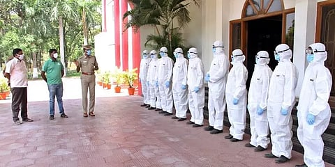 கொரோனா சிகிச்சை மையமாக மாறிய ஜெயின் கோயில் !