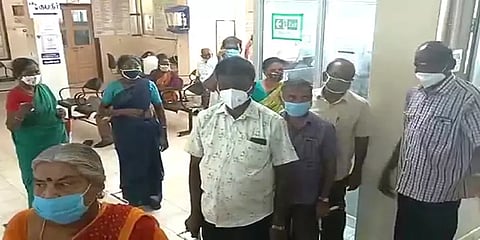 நாமக்கல்: தடுப்பூசிகள் இருப்பு இல்லை என திருப்பி அனுப்பப்படுவதாக பொதுமக்கள் குற்றசாட்டு