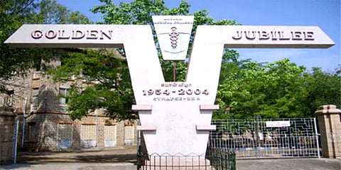 மதுரை மருத்துவக் கல்லூரி பயிற்சி மருத்துவருக்கு கொரோனா தொற்று உறுதி