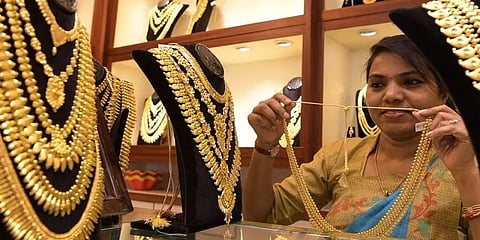 ஏப்.20: சென்னையில் தங்கத்தின் விலை சவரனுக்கு ரூ 360 குறைவு!
