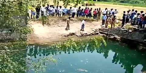 விழுப்புரம்: கிணற்றில் மூழ்கிய 3 வயது தங்கையை காப்பாற்ற முயன்ற 5 வயது அக்கா உயிரிழப்பு