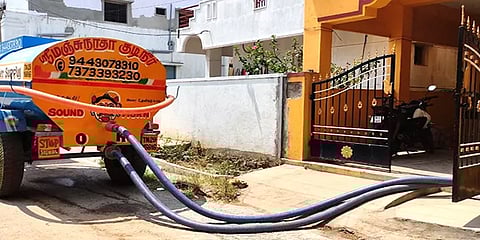 ஓசூர்: 15 நாட்களுக்கு மேலாக தண்ணீர் இன்றி தவிக்கும் மக்கள்...! கண்டுகொள்ளாத அதிகாரிகள்?