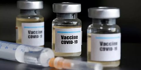 கொரோனா தடுப்பூசியை வீணாக்கியதில் தமிழகம் முதலிடம்: ஆர்.டி.ஐ தகவல்