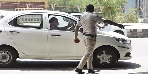 மாஸ்க் அணியாததை தொடர்ந்தால் ரூ.10,000 அபராதம் - உ.பி. அரசு அதிரடி!