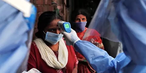 தமிழகத்தில் ஒரே நாளில் 10,986 பேருக்கு கொரோனா