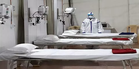 கொரோனா சிகிச்சைக்கு 50% படுக்கைகளை ஒதுக்குங்கள்! - தனியார் மருத்துவமனைகளுக்கு அரசு ஆணை