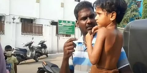 சென்னை: காணாமல் போன சிறுவன் - பெற்றோரிடம் ஒப்படைக்க உதவிய இளைஞர்