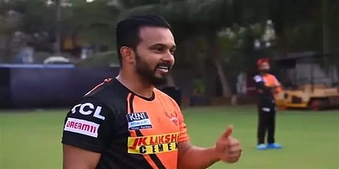 PBKS vs SRH: ஹைதராபாத் அணிக்காக விளையாடுகிறார் கேதர் ஜாதவ்- ஆடும் வீரர்களின் முழு விவரம்