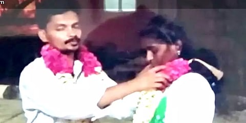 பெரம்பலூர்: காதலித்து ஏமாற்றிய காதலனை காவல் நிலையத்தில் கரம்பிடித்த இளம்பெண்