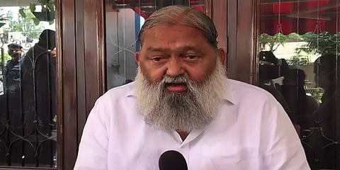 எங்கள் மாநில ஆக்சிஜனை டெல்லிக்கு கொடுக்கவேண்டிய கட்டாயத்தில் இருக்கிறோம்: ஹரியானா அமைச்சர்