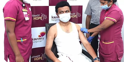 இரண்டாவது டோஸ் கொரோனா தடுப்பூசி செலுத்திக்கொண்டார் மு.க.ஸ்டாலின்!