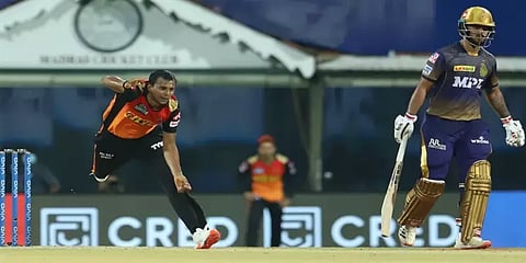 “காயத்தினால் விளையாட முடியாமல் தவிக்கும் நடராஜன்!” - அப்டேட் கொடுத்த வார்னர்