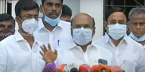 “மே 2 ஆம் தேதியே தபால் வாக்குகளை எண்ண வேண்டும்” - அதிமுக கோரிக்கை