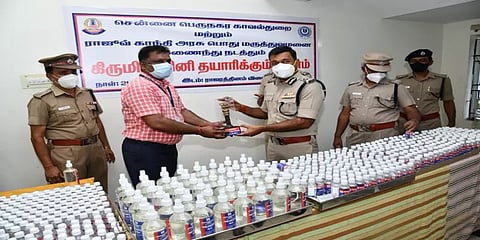 தீவிரமாகும் 2-ம் அலை கொரோனா: முன்களப் பணியில் களம் இறங்கிய சென்னை காவல்துறை!