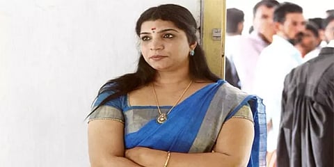 கேரளா சோலார் பேனல் முறைகேடு : சரிதா நாயருக்கு 6 ஆண்டுகள் சிறைத்தண்டனை