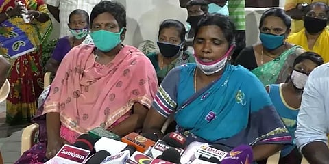 ”ஸ்டெர்லைட்டும் வேண்டாம், ஆக்ஸிஜனும் வேண்டாம்” -துப்பாக்கிச்சூட்டில் உயிரிழந்தவரின் சகோதரி