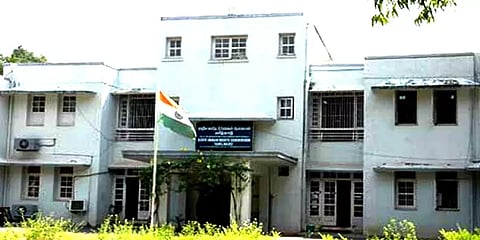 மருத்துவர்களை காவல் நிலையத்திற்கு அழைத்துச் சென்ற விவகாரம் - மனித உரிமை ஆணையம் நோட்டீஸ்