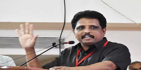 கொரோனாவை கட்டுப்படுத்தாவிட்டால் 10 நாட்கள்தான் தாக்கு பிடிக்கும்: சு.வெங்கடேசன் எச்சரிக்கை