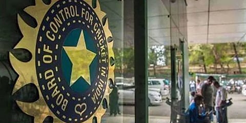 டி20 உலகக்கோப்பை தொடரை திட்டமிட்டப்படி இந்தியா நடத்தும்: பிசிசிஐ நம்பிக்கை