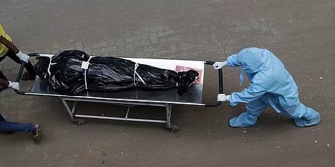 இணை நோய்கள் இல்லாத 33 பேர் கொரோனாவுக்கு உயிரிழப்பு - 26, 28, 32, 35, 37 வயது இளைஞர்கள் பலி