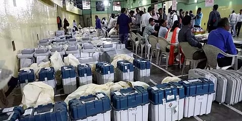 தமிழக சட்டப்பேரவைத் தேர்தல்: வாக்கு எண்ணிக்கை தொடங்கியது