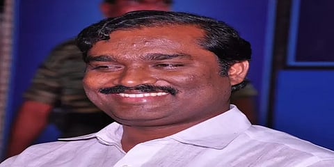 பண்ருட்டி: வேல்முருகன் பின்னடைவு