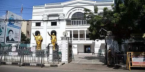 மே 7ஆம் தேதி அதிமுக எம்.எல்.ஏக்கள் கூட்டம்