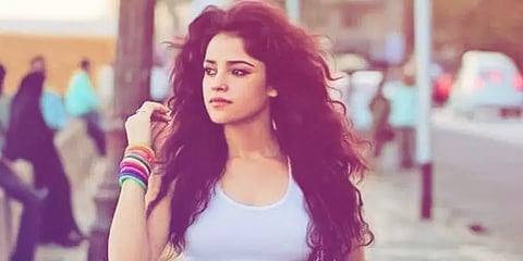 சிகிச்சைக்கு வென்டிலேட்டர் படுக்கை கிடைக்காததால் சகோதரரை இழந்த நடிகை பியா பஜ்பை!