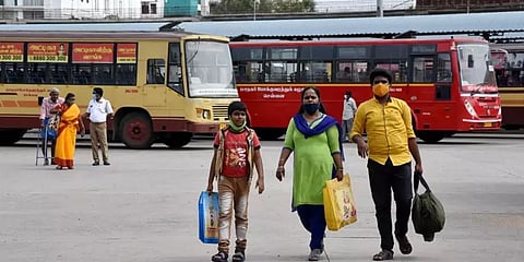 பேருந்துகளில் நாளை முதல் 50% இருக்கைகளில் மட்டுமே பயணிகளுக்கு அனுமதி!