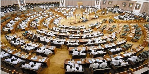 16-ஆவது தமிழக சட்டப்பேரவையில் வயது மூத்த எம்எல்ஏக்கள் அதிகம்; பெண் எம்எல்ஏக்கள் குறைவு!