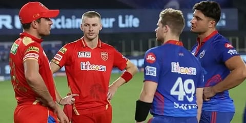 ஐபிஎல்: இந்தியாவில் இருந்து மாலத்தீவு நோக்கி புறப்படும் ஆஸ்திரேலிய வீரர்கள்!