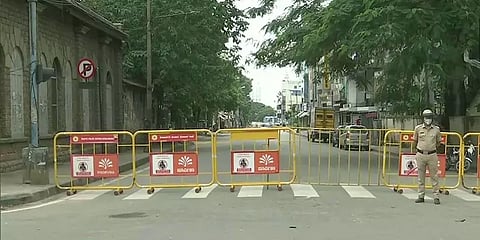 கர்நாடகாவில் திங்கள்கிழமை முதல் முழு ஊரடங்கு அறிவிப்பு