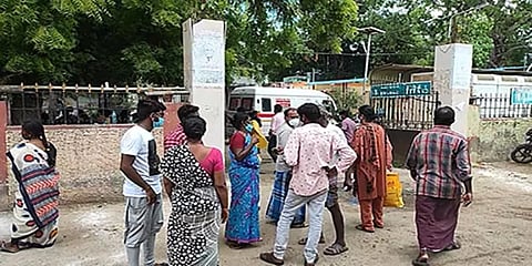 மதுரை: உயிரிழப்பு அதிகரிப்பால் சடலங்களை பல மணிநேரம் காத்திருந்து எரியூட்டும் அவலம்