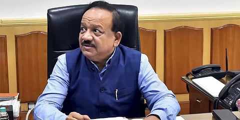 "முழு எதிர்ப்பு திறனைப் பெற 2வது ஊசி போடுவது மிக அவசியம்" - மத்திய அமைச்சர் ஹர்ஷவர்தன்!