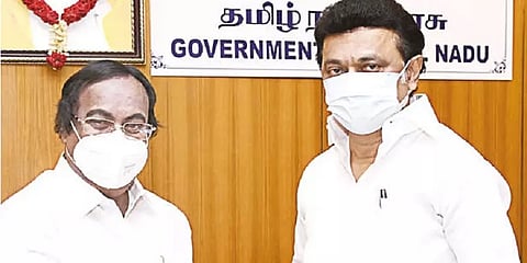 தற்காலிக சபாநாயகராக கு.பிச்சாண்டி பதவியேற்பு