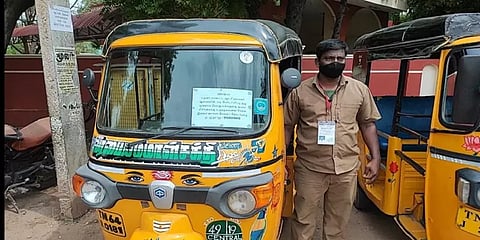 கொரோனா கால மகத்துவர்: மக்களுக்காக இலவச சேவை...மதுரை ஆட்டோ ஓட்டுநர் குருராஜ்!