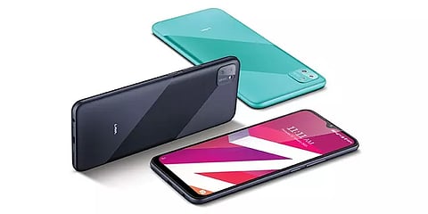 பட்ஜெட் விலையில் அறிமுகமான லாவா Z2 மேக்ஸ் போன்!