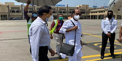 ’அண்ணாத்த’ படப்பிடிப்பு நிறைவு: ஹைதராபாத்திலிருந்து சென்னை திரும்பினார் ரஜினிகாந்த்