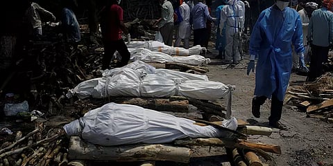 கொரோனாவால் இறக்கும் சடலங்களை கண்ணியத்துடன் கையாள வேண்டும்: மனித உரிமைகள் ஆணையம்