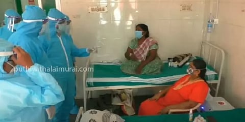 கொரோனா நோயாளிகளை நேரில் சந்தித்து ஆறுதல் கூறிய அமைச்சர்
