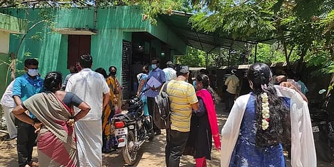 சென்னை சைதாப்பேட்டை ரேஷன் கடையில் கொரோனா நிவாரண நிதி ரூ.7.36 லட்சம் கொள்ளை