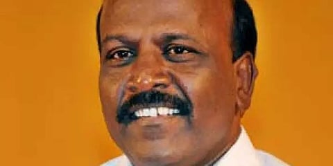 'மருத்துவ பரிந்துரையின்றி ஆவிபிடித்தால் நுரையீரல் பாதிப்பு ஏற்படலாம்'- அமைச்சர் எச்சரிக்கை