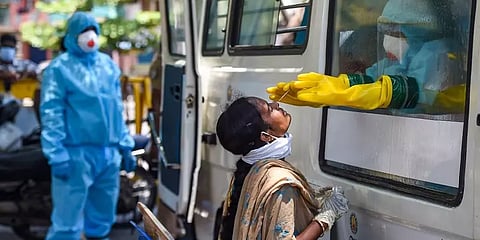 கொரோனா பாதித்தவர் வெளியே வந்தால் ரூ.2000 அபராதம் - சென்னை மாநகராட்சி