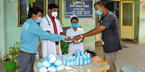 கொரோனா நிவாரணப் பணிகளுக்காக 43 கிராமங்களை தத்தெடுத்துள்ளதாக ஈஷா தகவல்