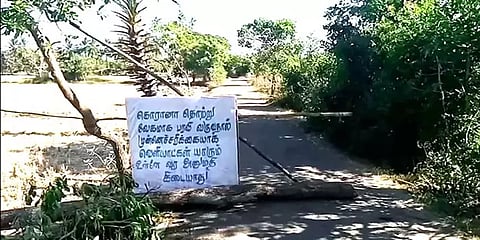 கொரோனா அச்சம்: தங்களை தாங்களே தனிமைப்படுத்திக் கொண்ட சீர்காழி மீனவ கிராம மக்கள்
