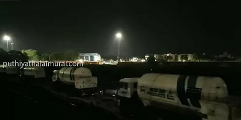 ஒடிசாவிலிருந்து சென்னை வந்த ஆக்சிஜன் வெவ்வேறு மருத்துவமனைகளுக்கு அனுப்பிவைப்பு