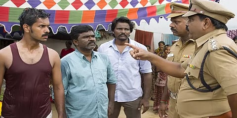 ஓடிடி திரைப் பார்வை: மனுசங்கடா - தமிழக 'மண் வாசனை'யும் குற்ற உணர்வும்!