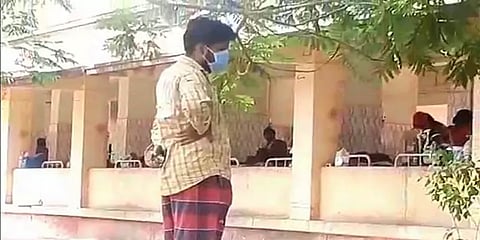 சென்னை: கொரோனா வார்டில் போதிய அடிப்படை வசதிகள் இல்லை என நோயாளிகள் புகார்