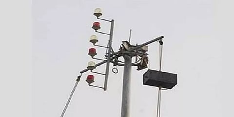 ‘யாஸ்’ புயல் - நாகை, காரைக்கால் துறைமுகங்களில் 2 ஆம் எண் புயல் எச்சரிக்கை கூண்டு ஏற்றம்