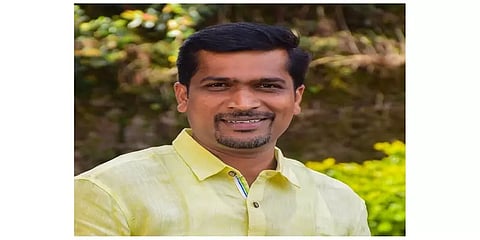 கேரள சட்டப்பேரவையில் தமிழில் பதவியேற்றுக் கொண்ட எம்.எல்.ஏ!